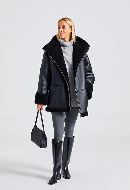 TOTEME Signature Shearling Jacket Black